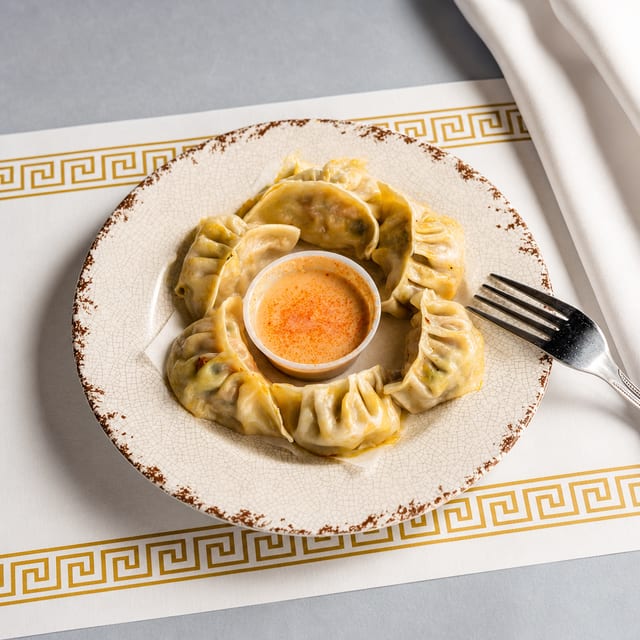 Momo - 6 Pieces.