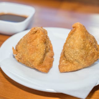 Vegetable Samosa (2 Piece)